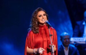 الفنانة أنغام