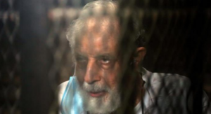 إعادة محاكمة