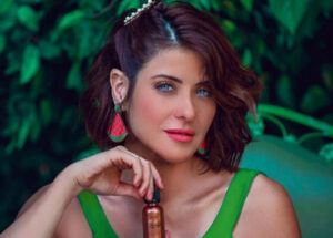 الفنانة هيدي كرم