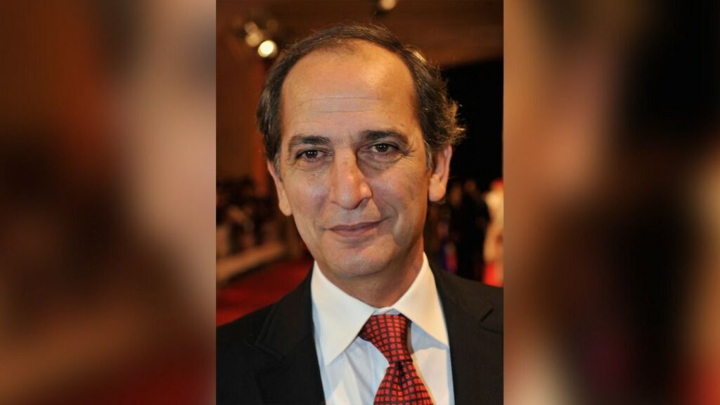 الفنان هشام سليم