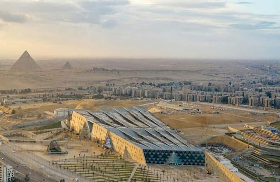 وزير السياحة