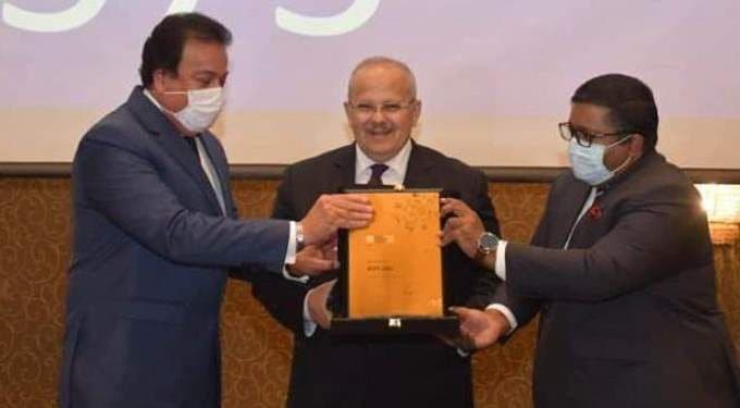جامعة القاهرة