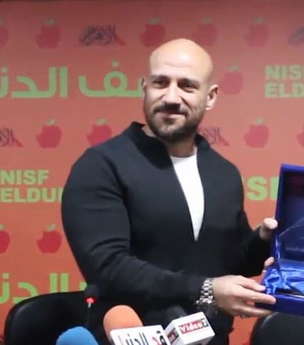 نجوم