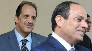 دعم قرارات الرئيس المصري عبد الفتاح السيسي شبكة من المستشارين المقربين والأشخاص المخلصين. على وجه الخصوص هو رئيس المخابرات