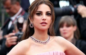 الفنانة درة