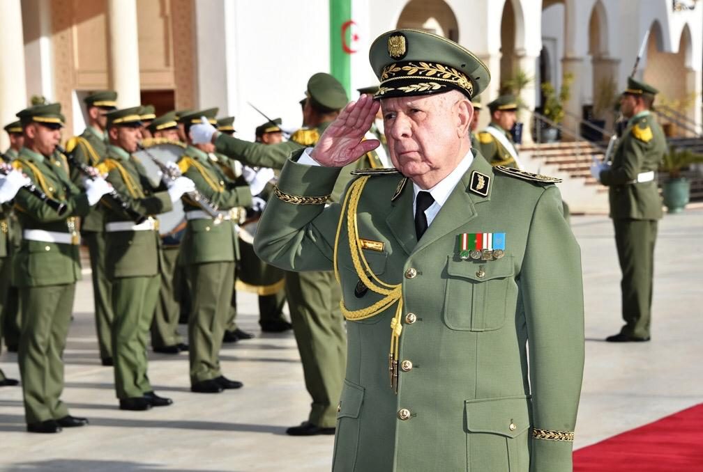 السلطات الجزائرية