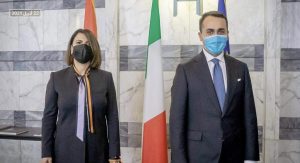 وزير الخارجية الإيطالي