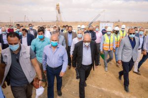 وزير النقل كامل الوزير