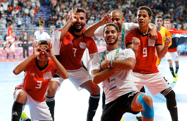 الكرة الخماسية