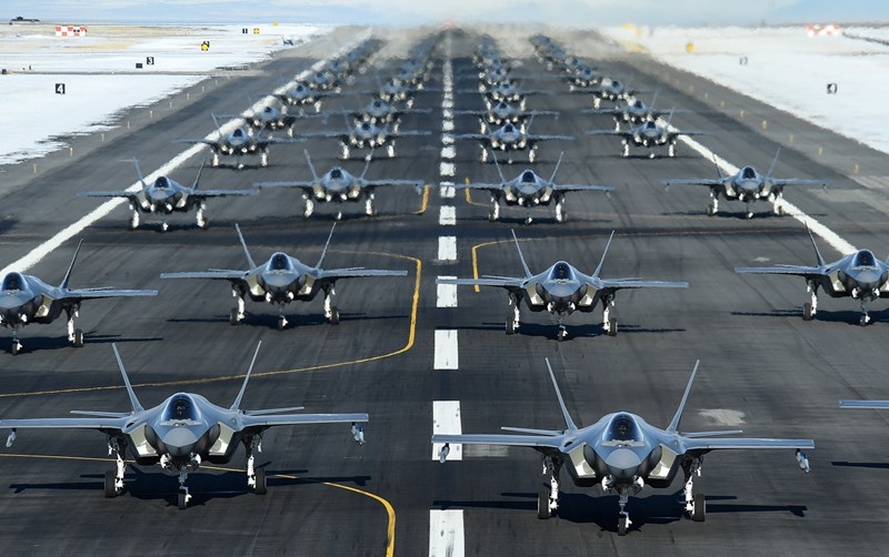 الولايات المتحدة تؤكد عزمها المضي قدما في بيع طائرات F-35 لأبو ظبي بعد التوصل إلى تفاهم.