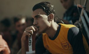 منذ عرضه الأول في مهرجان صندانس السينمائي في عام 2020 ، قام الفيلم الوثائقي بجولة في 82 مهرجانًا من المهرجانات السينمائية العالمية ، وتم ترشيحه لـ 15 جائزة.