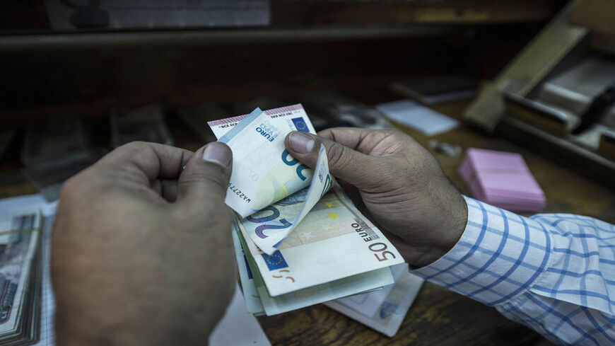 فيتش تمنح مصر تصنيف ديون "مستقرة" مشيرة إلى إصلاحات