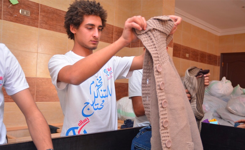 6 أماكن يمكنك التبرع فيها بملابسك هذا العيد في مصر