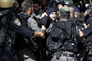 إسرائيل" تعتقل 15 صحفيا فلسطينيا