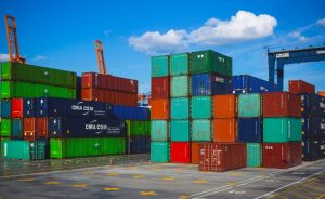 الوزارات المصرية توقع اتفاقيات تصدير إلى الدول الإفريقية والعربية