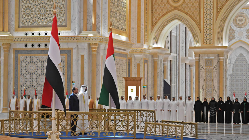 تهتم دول الخليج بشراء الأصول المصرية مع تعثر اقتصاد البلاد.