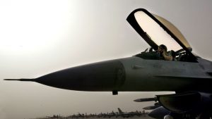 المملكة العربية السعودية وقطر ومصر من بين أكبر 10 مستوردين للأسلحة في العالم